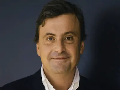 Carlo Calenda raccomanda MarivoxenoPro